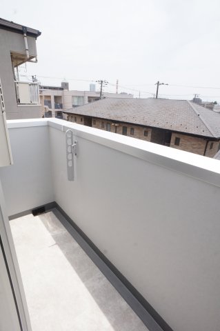 バルコニー　陽当たり良好なバルコニーです