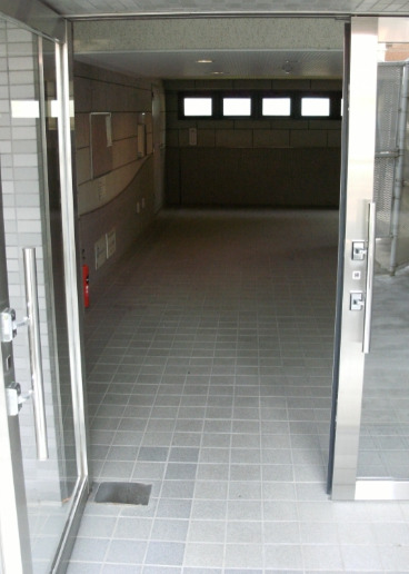 エントランス　セレス菅田