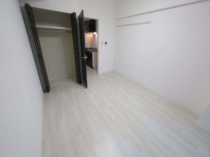 居室・リビング　洋室7.2帖　クローゼット付（収納充実してます）