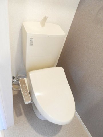 トイレ　清潔感のあるトイレです