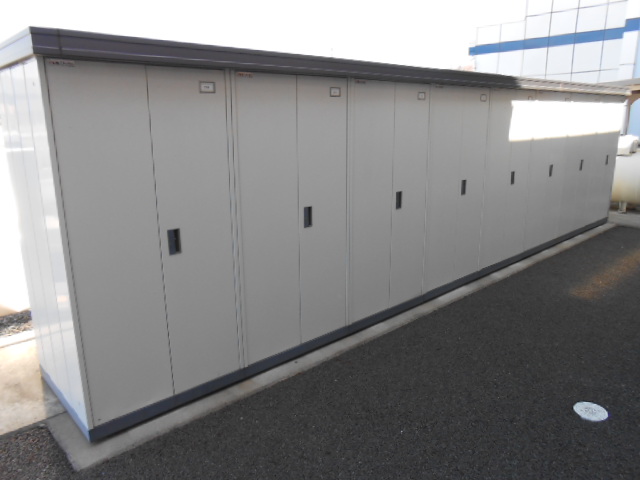 その他設備　各戸個別の屋外物置完備（冬用タイヤ等収納可能）