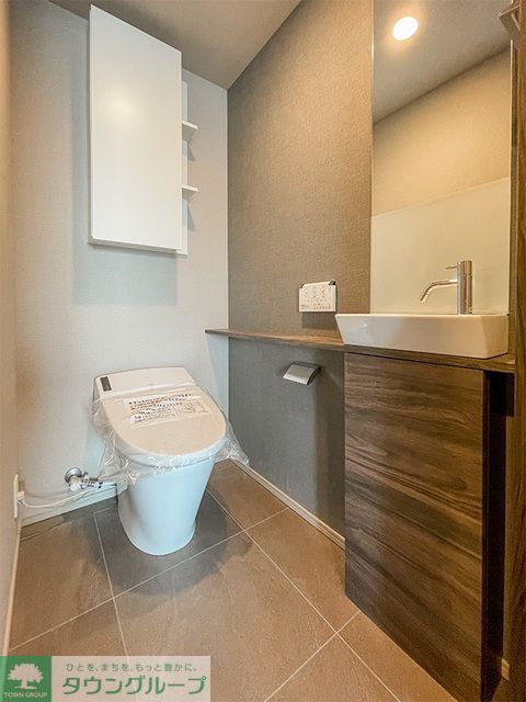 トイレ　※写真は同タイプ住戸です。