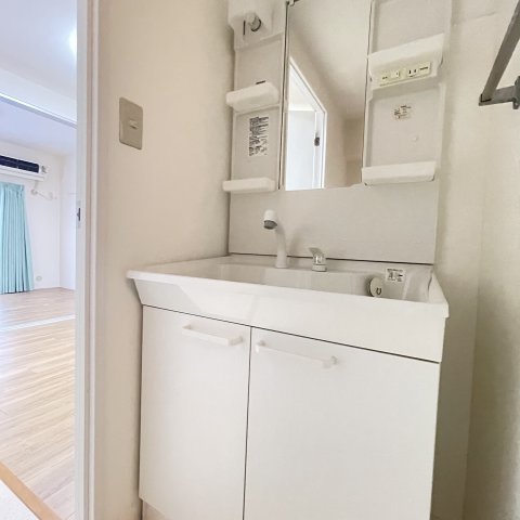 洗面設備　同仕様タイプです