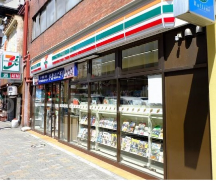 コンビニ　セブンイレブン恵比寿駅東口店（コンビニ）まで229m