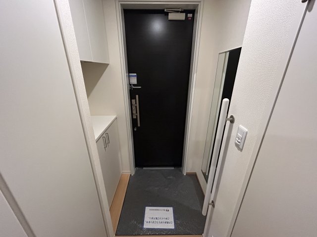 玄関　※別号室参考写真