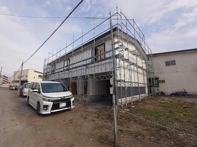 建物外観　建築中