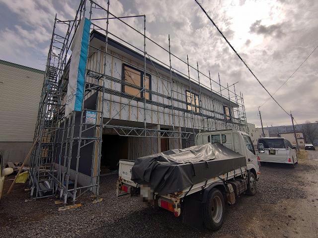 建物外観　建築中