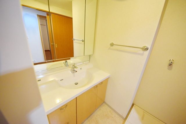 洗面設備　タウンハウジング府中店まで