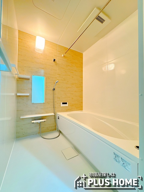 バス・シャワールーム　類似写真