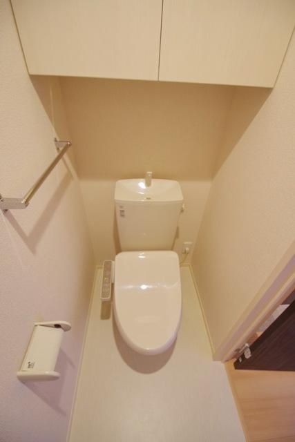 トイレ　★温水洗浄器付きトイレ★