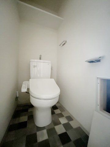 トイレ　トイレ