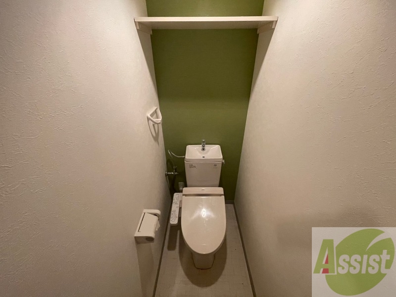 トイレ　こちらはトイレです。清潔感があり、安心して使用できます。