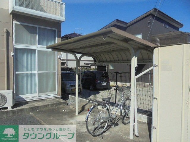 その他　屋根付き駐輪場