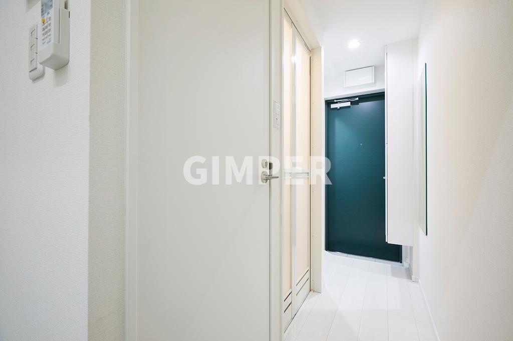 玄関　別部屋の参考写真です