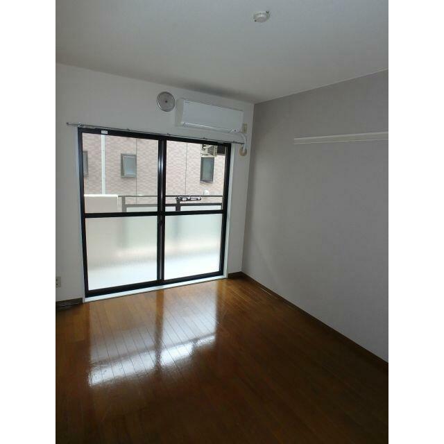 眺望　洋室５．７帖