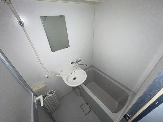 バス・シャワールーム　※別室の写真です