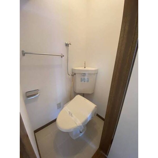 トイレ　清潔感のあるトイレです