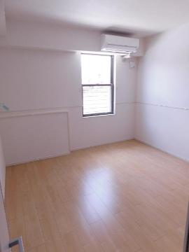 居室・リビング　寝室