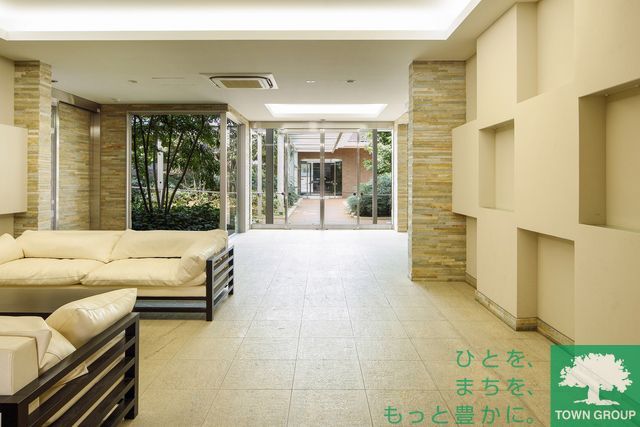 エントランス　エントランス