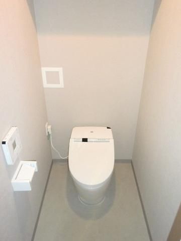 トイレ　★温水洗浄機便座★