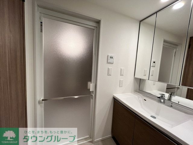 洗面設備　※写真は同タイプ住戸です。