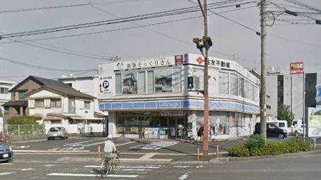 コンビニ　ローソン鹿児島鴨池一丁目店（コンビニ）まで335m