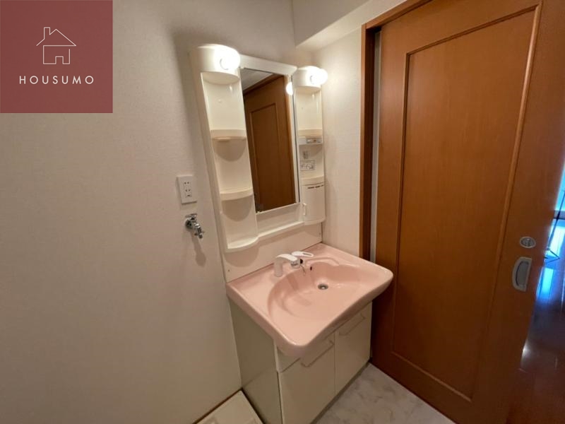 洗面設備　同施工会社・同型モデルの室内です。（参考写真・イメージ写真）