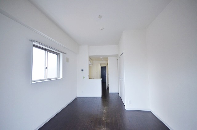 居室・リビング　別号室の写真です