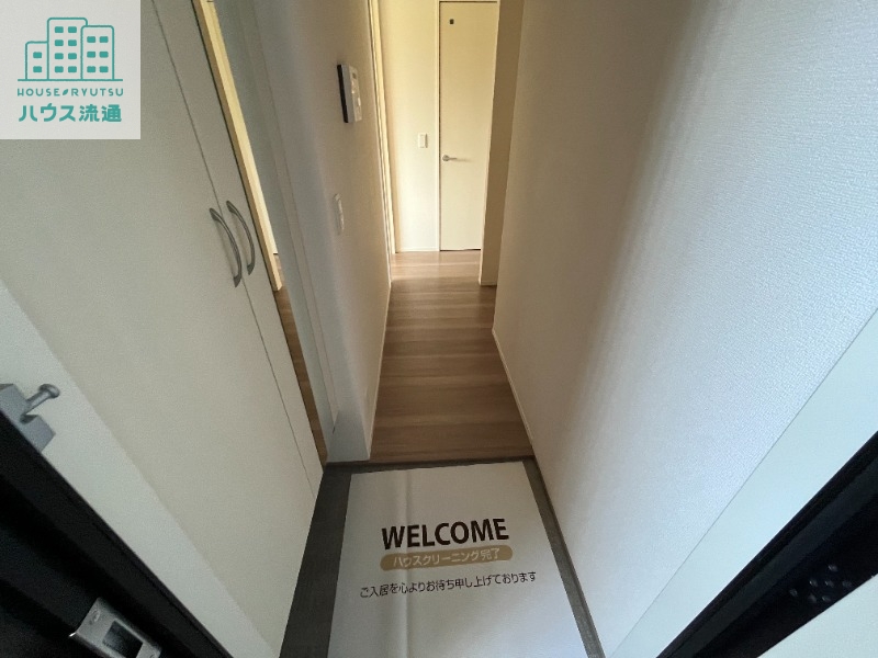 玄関　※反転タイプのお写真です