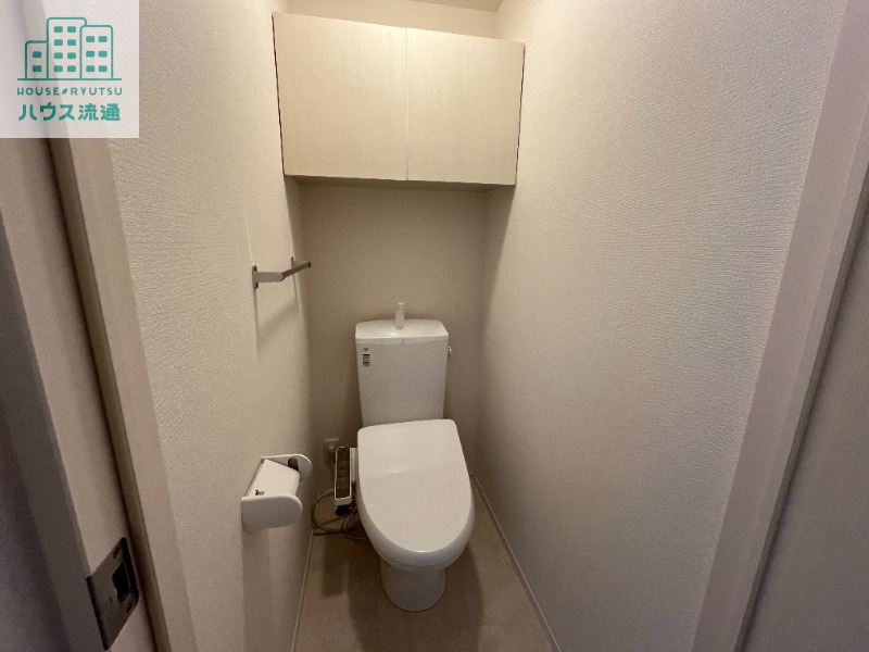 トイレ　※反転タイプのお写真です