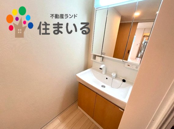 洗面設備　※写真は同型タイプとなります