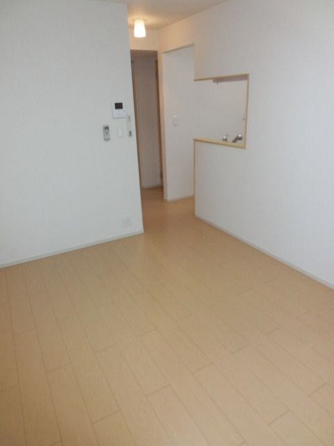 その他部屋・スペース　反対側からの居室