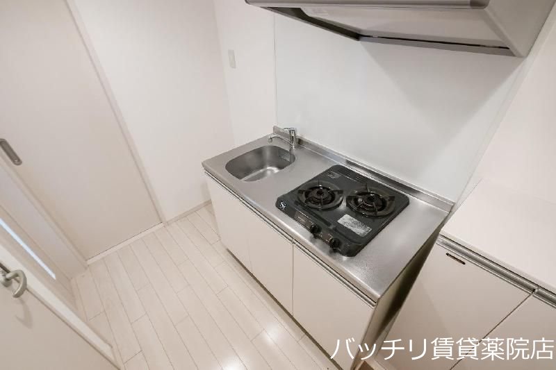 キッチン　同型イメージの為、現状を優先致します。