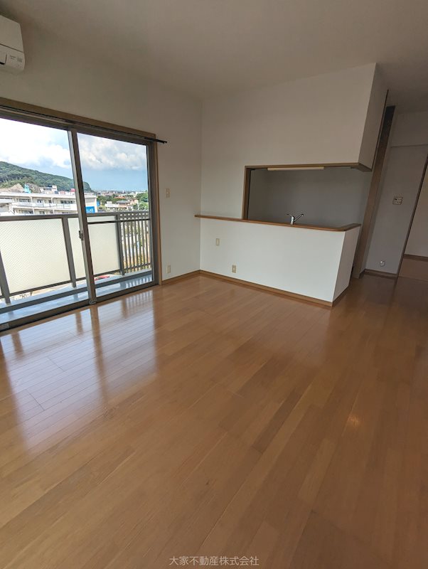 居室・リビング　※入居中の為イメージ※