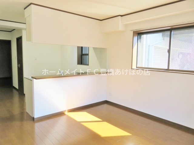 居室・リビング　同型別部屋写真