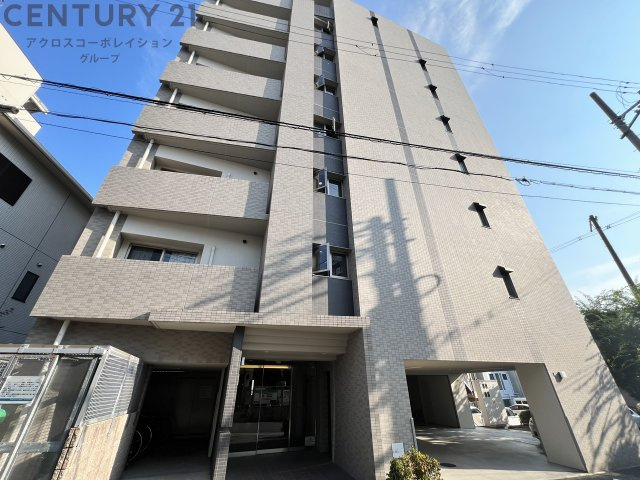 建物外観　オートロック・防犯カメラ完備で安心♪