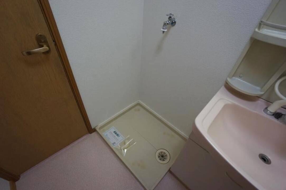 洗面設備　洗濯機置場
