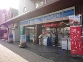 コンビニ　ローソン舟入町店（コンビニ）まで60m