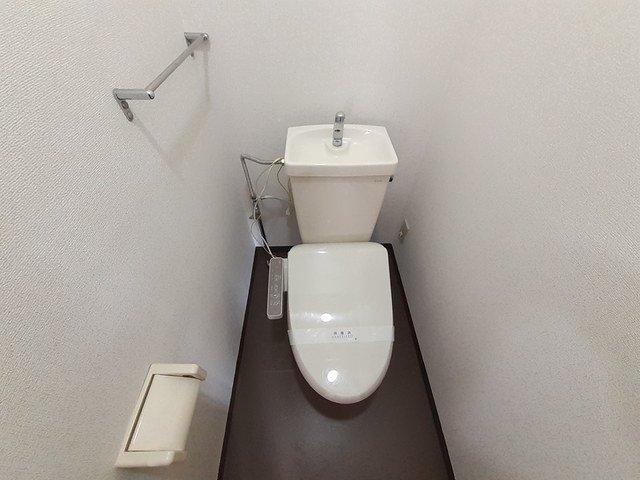 トイレ　ゆったりとした空間のトイレです