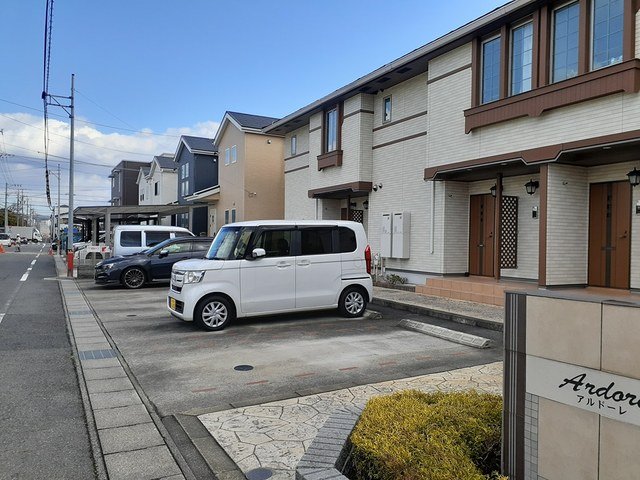 駐車場　駐車場があります