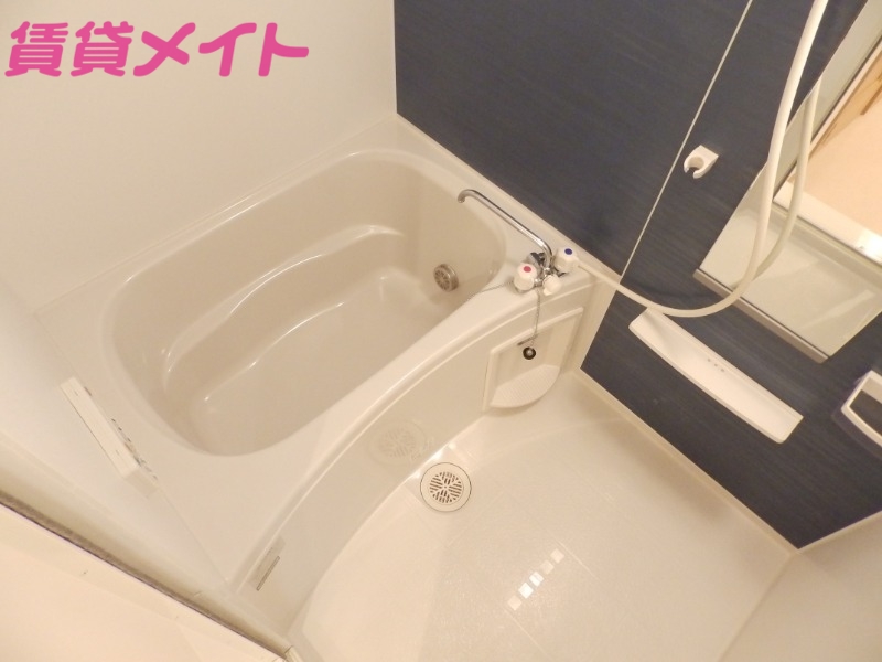 バス・シャワールーム　同タイプ部屋写真です。