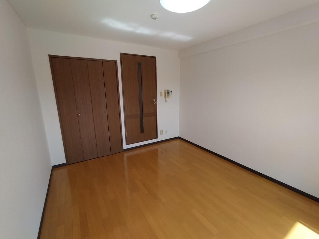 その他部屋・スペース　※同建物の別のお部屋の写真です。