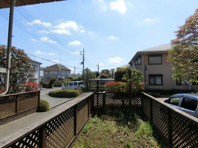 庭　★ひろびろとしたテラス★