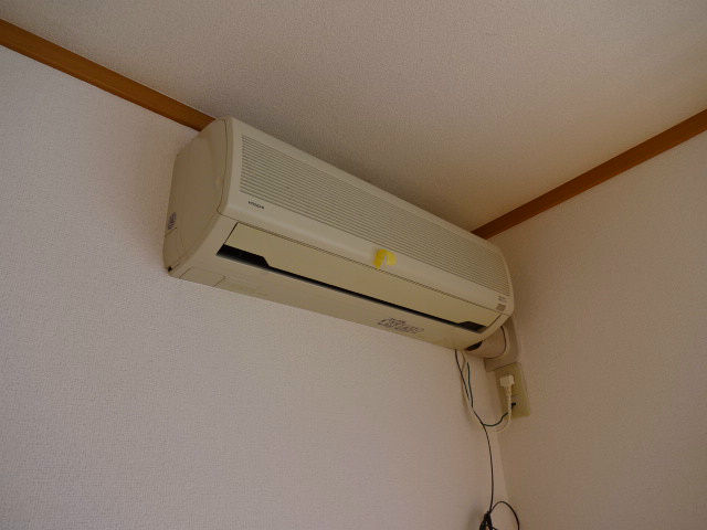 その他設備　洋室6帖にエアコンあり！