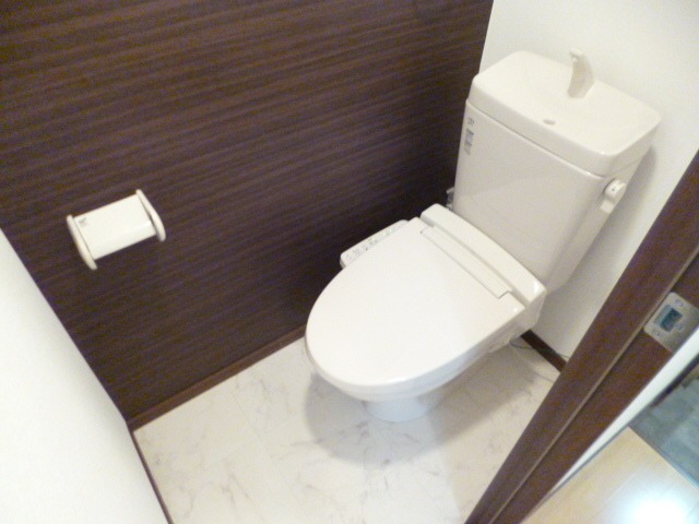 トイレ　清潔感のあるトイレですね