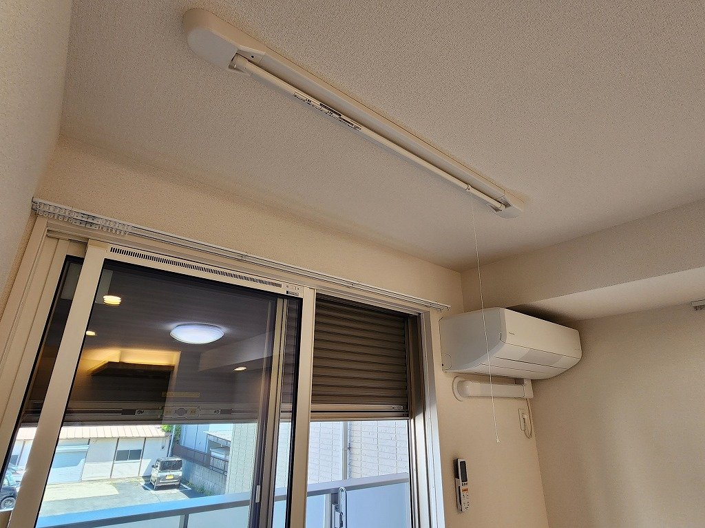 その他設備　シャッター雨戸・室内物干し