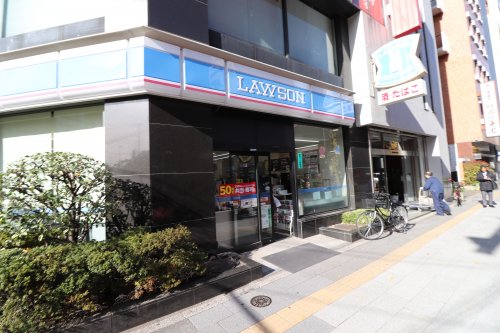 コンビニ　ローソン 上野五丁目昭和通店（コンビニ）まで208m