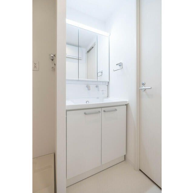 洗面設備　別タイプ部屋　参考写真です