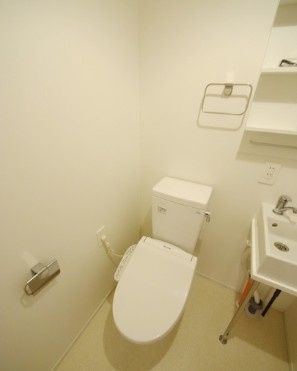 トイレ　※別部屋参考写真