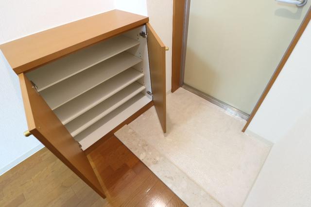 収納　収納　シューズボックス